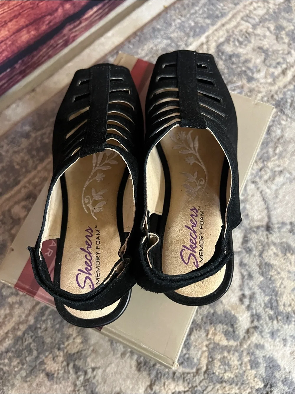 Skechers Parallel Trapezoid Memory Foam Black Wedge Sandals Size 8